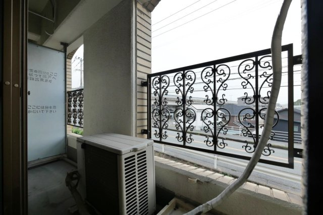 西都ビルのバルコニー