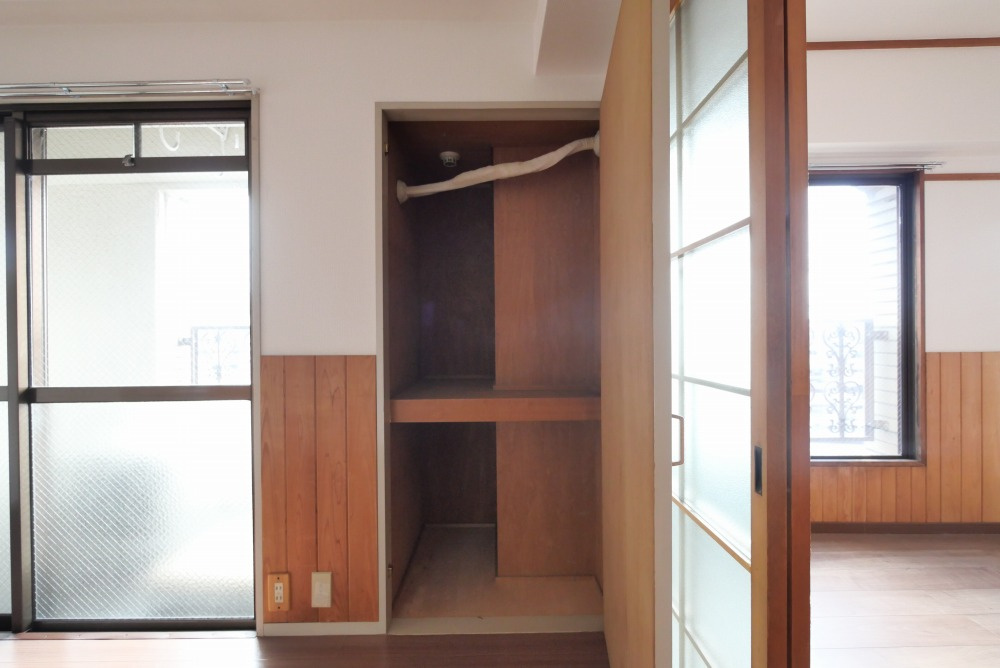 西都ビルの内装