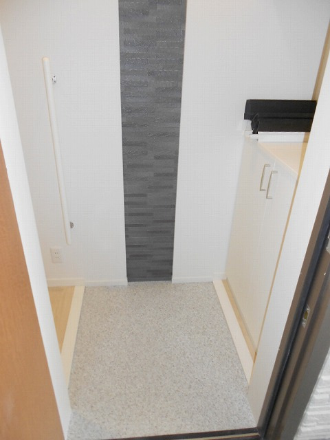 グラシュー湘南IIの玄関