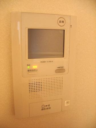 ルーブル早稲田六番館のセキュリティ|TVモニター付インターホン☆オートロック付★