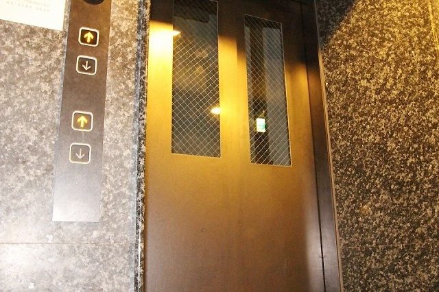 ルーブル早稲田六番館のその他共用部分|エレベーター