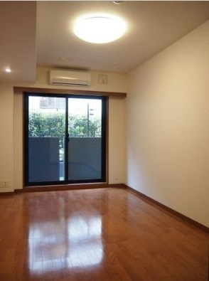 ルーブル早稲田六番館の居間・リビング|フローリング☆照明器具完備☆