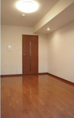 ルーブル早稲田六番館の寝室|６畳の洋室です。