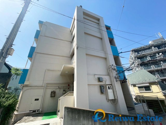 サザンマンション　A棟の外観