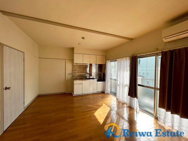 サザンマンション　A棟の居間・リビング