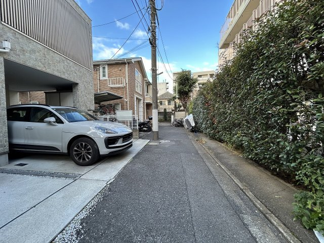 【前面道路含む現地写真】 | 目黒区目黒本町4丁目