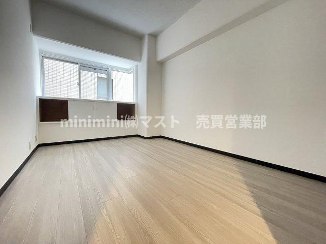 エスポアール千代崎の洋室