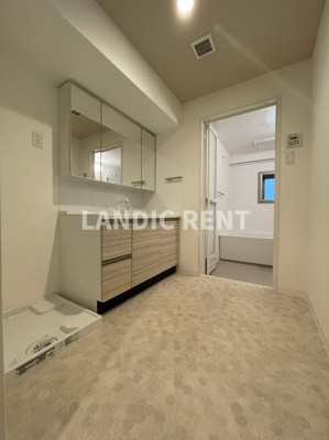 【独立洗面台】 | Coccinelle