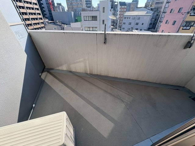 大阪市西区本田２丁目の賃貸マンションのバルコニー