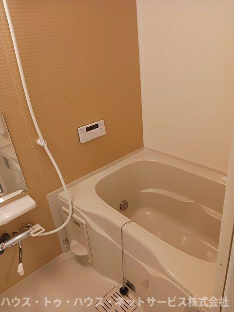 ローツェ松葉の浴室