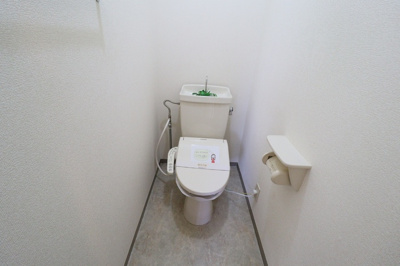 【トイレ】 | グリーンハイツ Ⅰ | もちろん温水洗浄暖房便座です