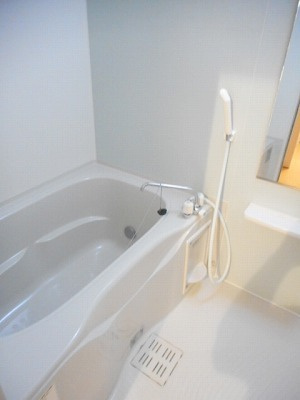 【浴室】 | ラグーナＡ | バス