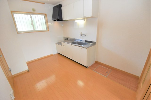 プレベールⅢ　ゾーナ・ヴェルデ（2棟）のキッチン