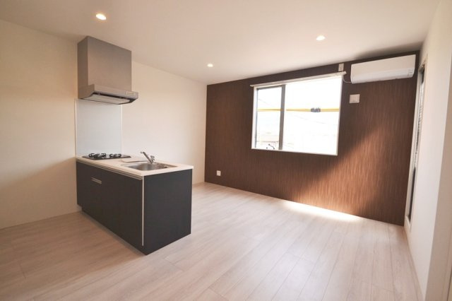 プレベールⅢ　ゾーナ・ヴェルデ（2棟）の居間・リビング