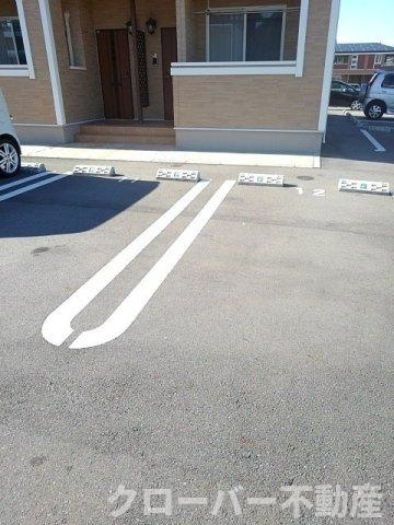 ＪａｄｅＨｏｕｓｅ　Ｂの駐車場