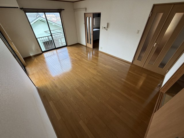 緑町6丁目中古戸建の居間・リビング