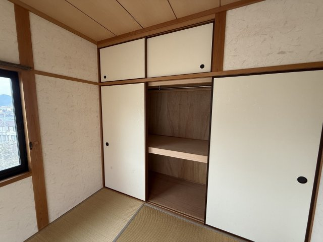 緑町6丁目中古戸建の収納