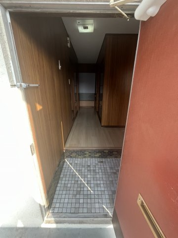 サニーコートの玄関