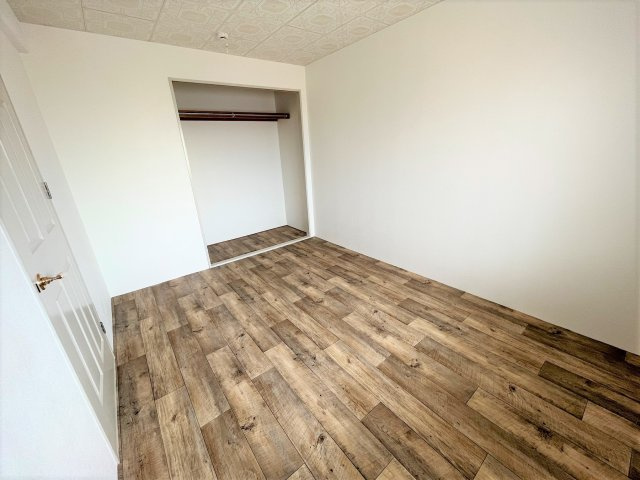 ビクトリーマンションの洋室