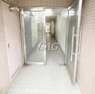 【エントランス】 | モデーロ花栗 | エントランスです。