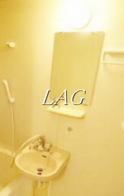 【洗面所】 | モデーロ花栗 | 洗面台です。