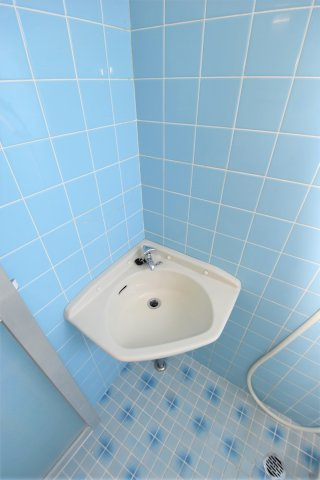 津口ハイツの洗面所