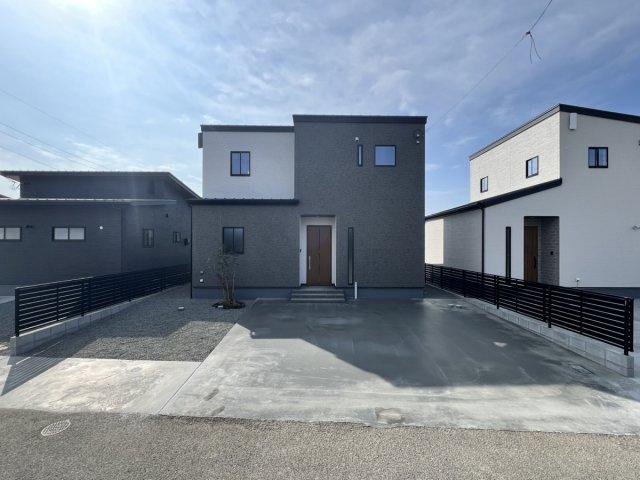 ☆★☆完成見学会開催中☆★☆タスリエＰＬＵＳ田中町（中央）の駐車場