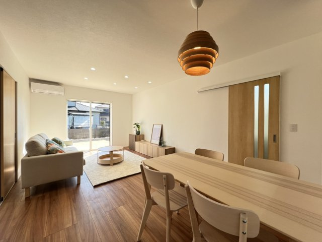 ☆★☆完成見学会開催中☆★☆タスリエＰＬＵＳ田中町（西）の居間・リビング