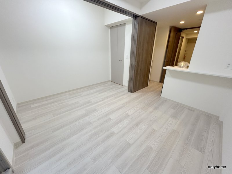 エステムコート新大阪XVIパルス　仲介手数料無料の居間・リビング