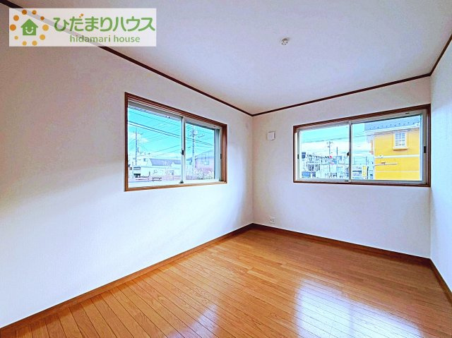 【洋室】 | 守谷市松ケ丘３丁目　中古戸建 | 木の温もりがやさしいフローリング♪