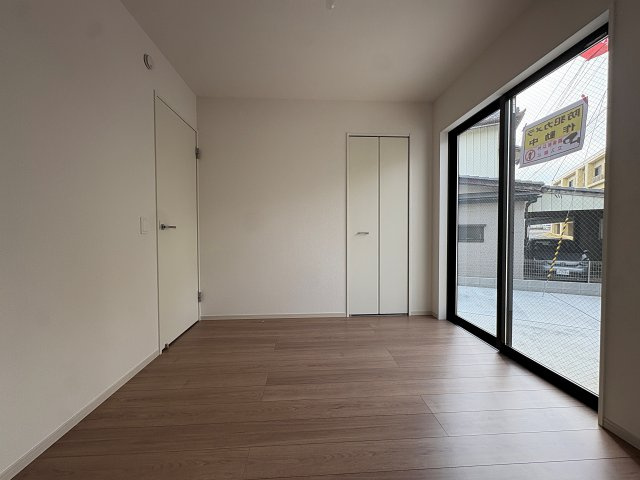 新築戸建・新築建売　郡山市富久山町9期　明健小・明健中の洋室|リビング隣の4.5帖の洋室はお子様の遊び場やお昼寝などに便利です！