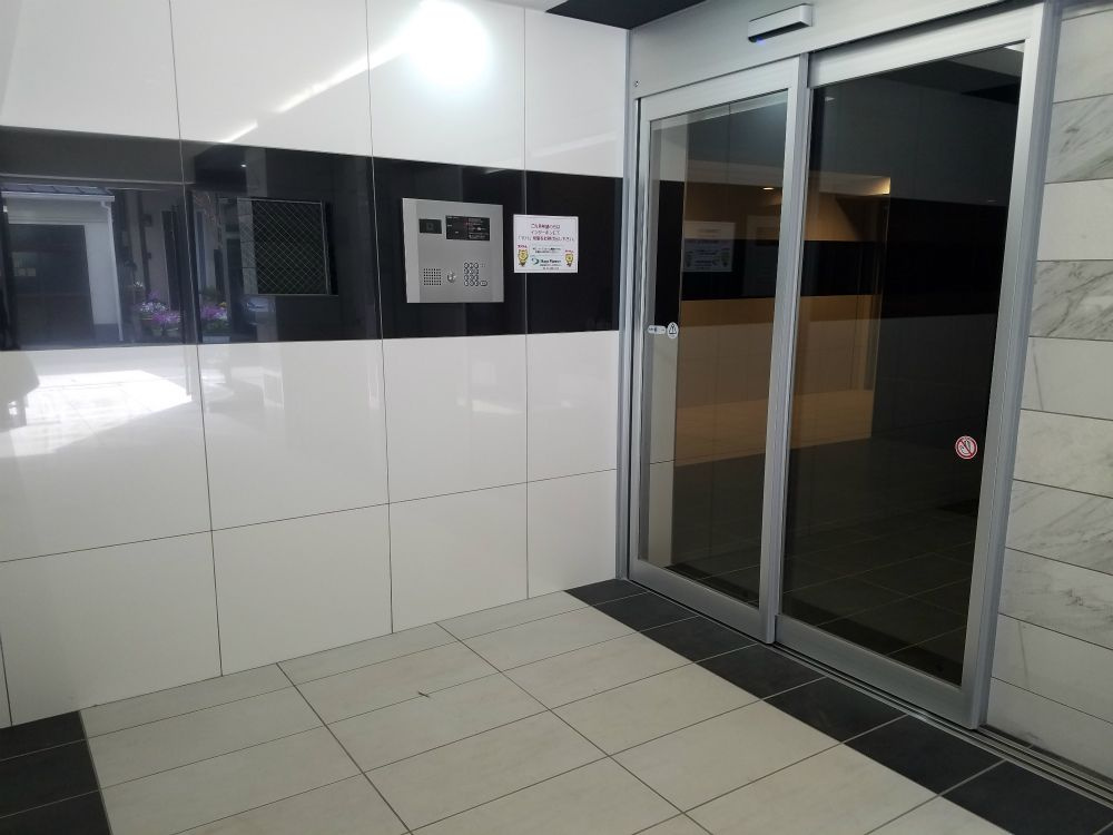 ハイズクレセール清澄白河のエントランス