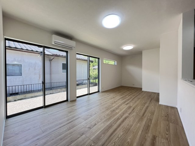 【完成見学会開催中！！】人吉市中神町戸建ての居間・リビング