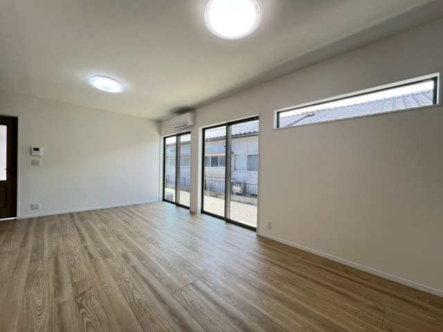 【完成見学会開催中！！】人吉市中神町戸建ての居間・リビング
