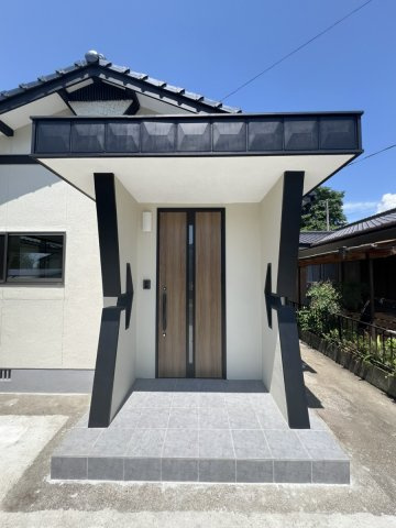 【完成見学会開催中！！】人吉市中神町戸建ての玄関