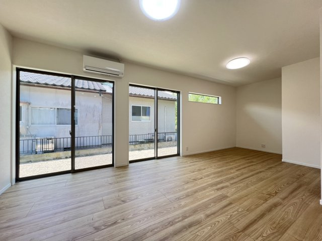 【完成見学会開催中！！】人吉市中神町戸建ての居間・リビング