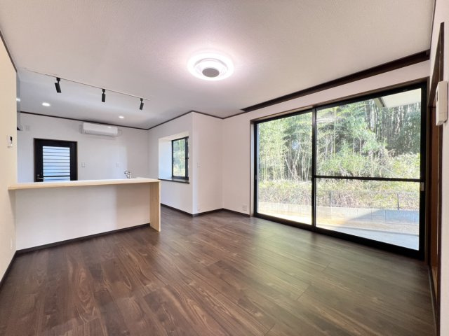 ☆★☆3月完成見学会開催☆★☆松橋町両仲間戸建ての居間・リビング