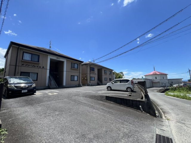 メゾン・ソレイユA・Bの外観