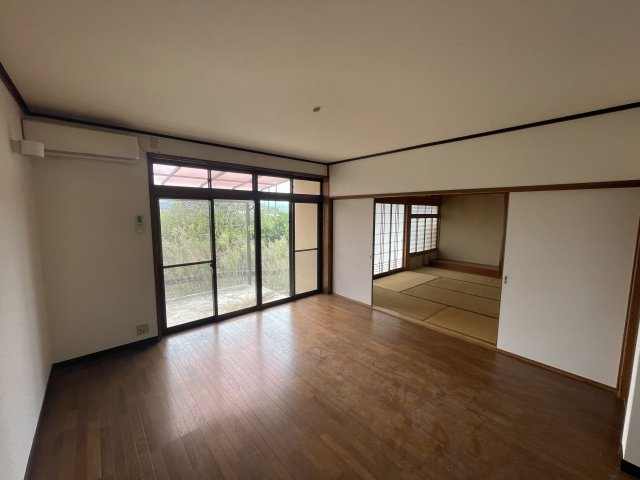 南区銭塘町2731-2のその他