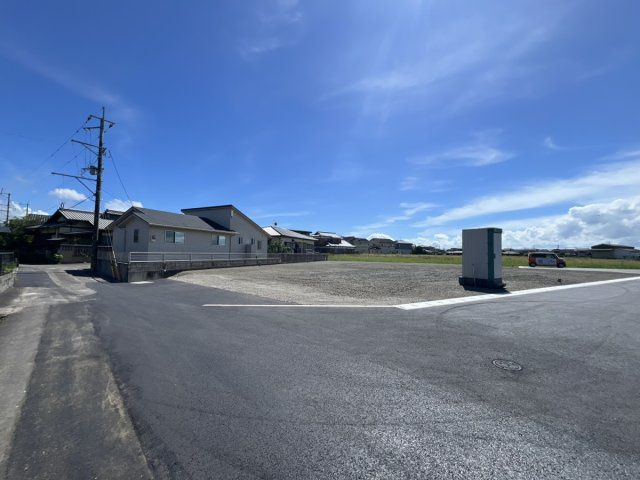 【建築条件なし】コンフォタウン大村Ⅱ　3号地の前面道路含む現地写真