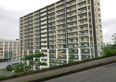 【外観】 | レーベンハイム緑ヶ丘エアーズ | マンションの外観は非常に重要なポイントです！外観の善し悪しは資産価値に大きな影響を与えます。外観のいいマンションを購入することで、高値で売却がしやすく、買い手が見つかりやすいというメリットがあります。
