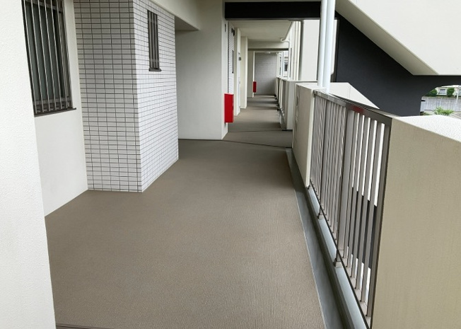 【内装】 | レーベンハイム緑ヶ丘エアーズ | 共用部分は、一棟の建物に住む区分所有者全員が共同で所有するとし、共用部分の管理、補修などは、区分所有者で形成される管理組合が行います。個人の判断で勝手に変更することはできませんので覚えておきましょう。