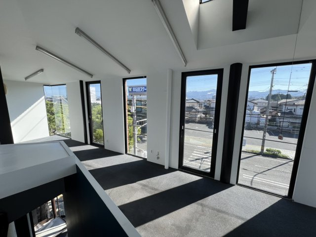 松江町テナントの内装