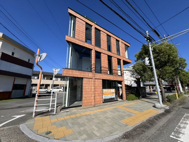 松江町テナントの外観