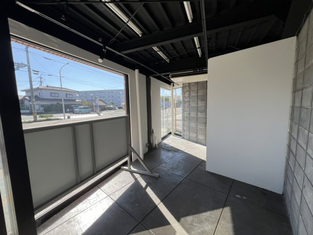 松江町テナントの内装