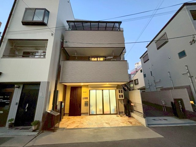 ひまわりハイツの外観