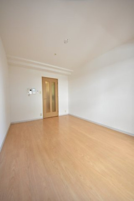 【居間・リビング】 | ロイヤルヒル神戸三ノ宮2