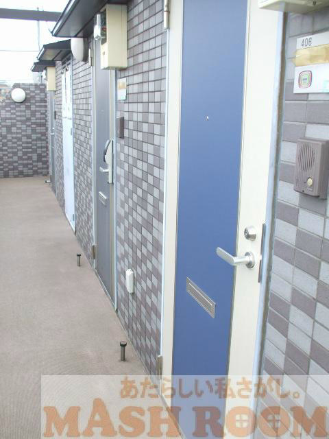 スカイコート荻窪第五の玄関