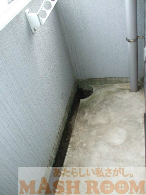 スカイコート荻窪第五のバルコニー