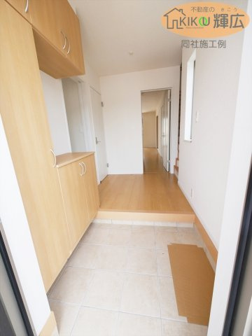 【玄関】 | 高砂市阿弥陀町魚橋（全1棟）A号棟 | 同社施工例です。